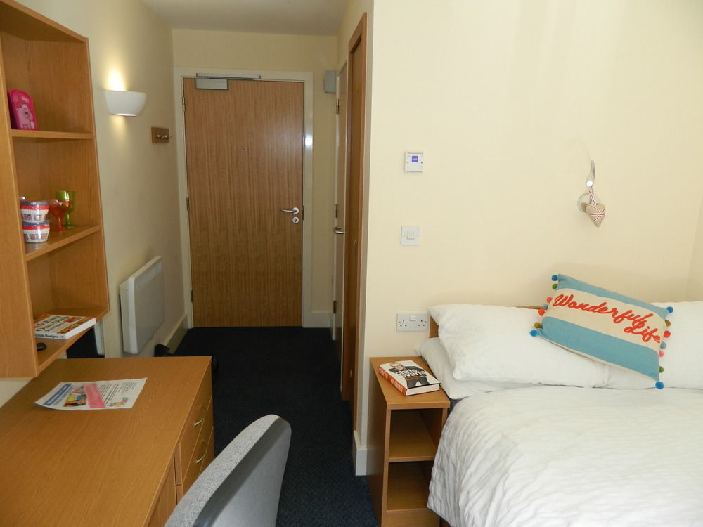 Aparthotel The Sidings Penryn Exterior foto